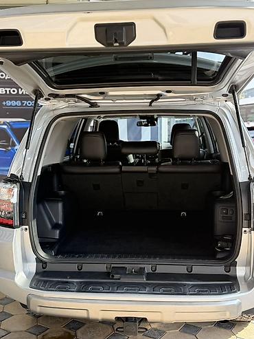 буксир машины: Toyota 4Runner: 2020 г., 4.6 л, Автомат, Бензин, Внедорожник — 9