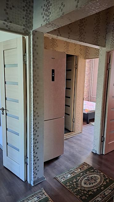 Батирлерди ижарага берүү: 3 бөлмө, Восток-5 мкр Менчик ээси, Жаныбарлары жок, 6 айдан баштап, Жарым -жартылай эмереги бар — 9