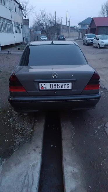 c 220: Mercedes-Benz 220: 2000 г., Механика, Бензин — 5