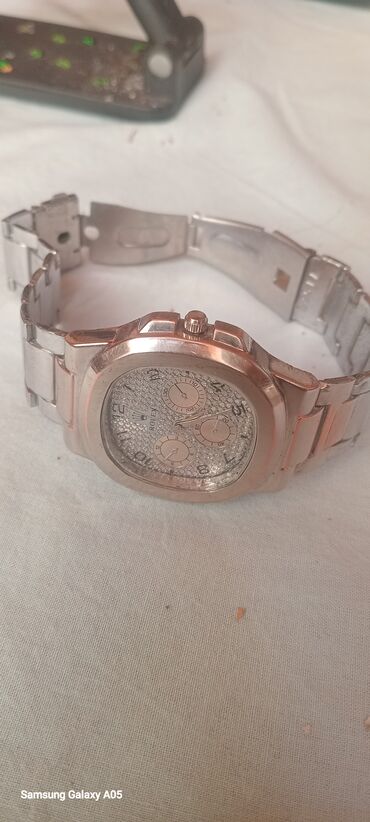 Qol saatları: Metal qolbaqlı kişi saatı - Korpus və qolbaq: paslanmayan polad — 5