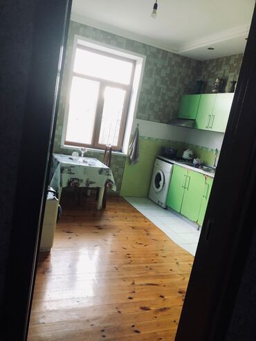 Həyət evləri və villaların satışı: 4 otaqlı, 200 kv. m, Kredit yoxdur, Orta təmir — 8