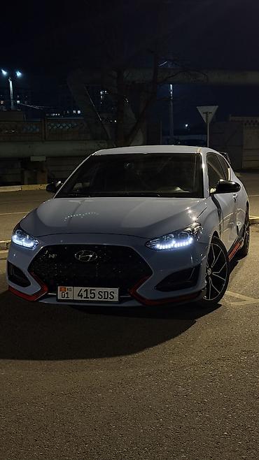 tur: Hyundai Veloster: 2019 г., 2 л, Механика, Бензин, Хэтчбэк — 4