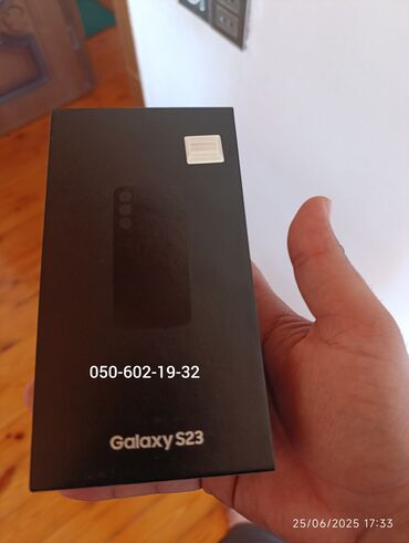 сотовый телефон fly ezzy trendy 3: Samsung Galaxy S23, 256 ГБ, цвет - Черный, Гарантия, Сенсорный, Отпечаток пальца
