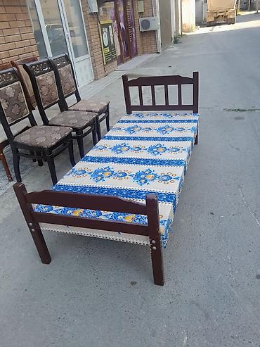 Taxta tək nəfərlik çarpayı - Material: taxta karkas, qaranlıq qəhvəyi