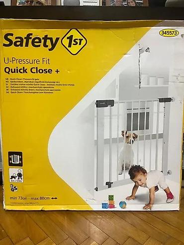 Ostali dečiji nameštaj: Safety 1st Quick Close+ U-Pressure Fit zaštitna kapija - Samonoseća — 2