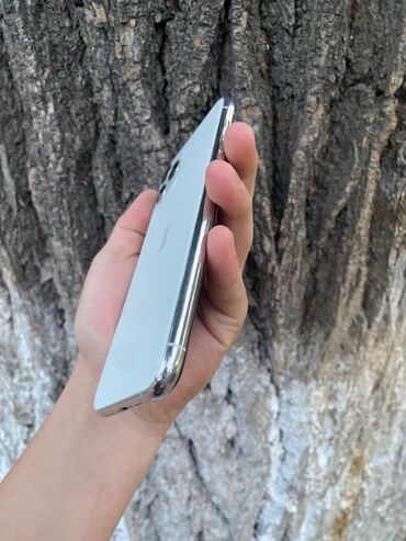 Apple iPhone: IPhone 11 Pro, Б/у, 64 ГБ, Белый, Защитное стекло, В рассрочку, 76 %