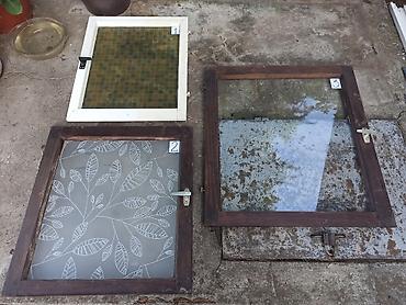 platneni ormar: Tri prozora bez okvira različitih dimenzija: 1: 65x52,5cm, 2: 67x62cm — 1