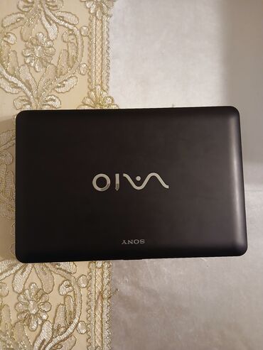 notbuklar: Sony VAIO netbuk. İşlek veziyyetdedir, ehtiyac olmadığı üçün satılır