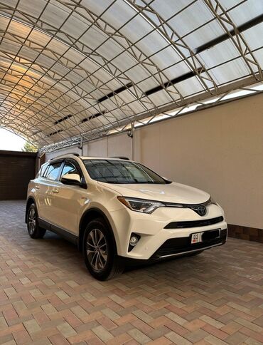 Toyota RAV4: 2017 г., 2.5 л, Автомат, Гибрид, Кроссовер