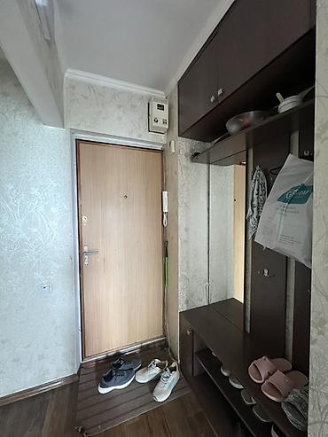3 микрорайон квартира: 2 комнаты, 45 м², 104 серия, 4 этаж — 10