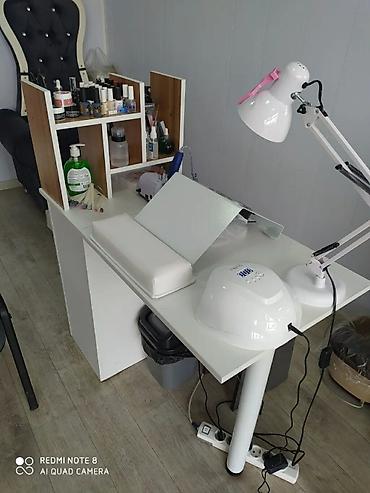 Инструменты и тележки для инструментов: Комплект для маникюра/педикюра и обслуживания рабочего места. В — 5