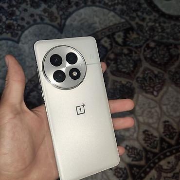 t 4: OnePlus 13, Б/у, 256 ГБ, цвет - Белый, 2 SIM — 1