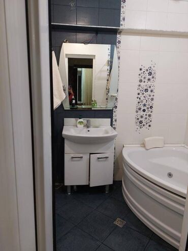 Uzunmüddətli kirayə mənzillər: Sabit Orucov küçəsi,Cavanşir körpüsü(keçmiş Qaqarin) və Neftçilər — 14