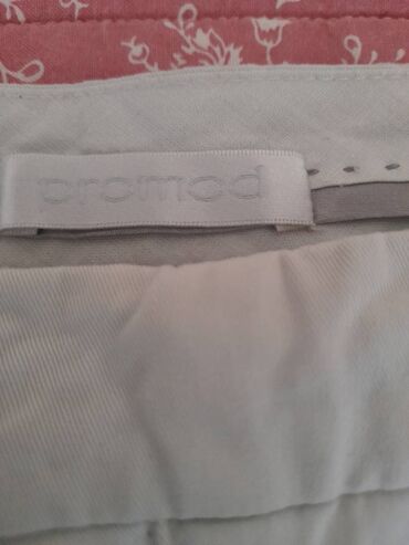 Qadın şalvarları: Müxtəlif markaların şalvarları. Birin qiyməti 10 man. Брюки различныx — 14