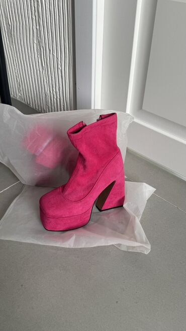Ботинки и ботильоны: Цена: Коричневая 3имняя обувь (38р) 500 сом Розовые ботинки на — 2