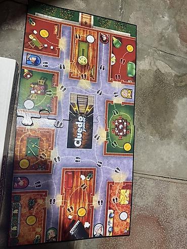 dost: Cluedo Junior – “itkin şokolad tortu işi” mövzusunda uşaq stolüstü — 3