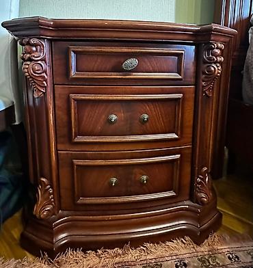 Qonaq otağı dəstləri: İşlənmiş, Jurnal masası, Komod, Divan, Kredit yoxdur — 17