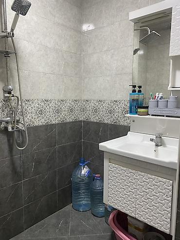 kirayə nzs: 2otaqlı mənzil – studiya tipli zal + mətbəx, ayrıca yataq otağı və — 6
