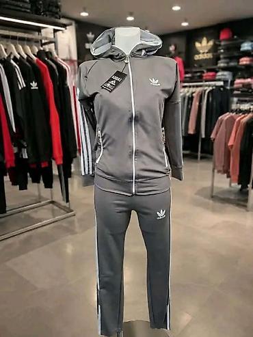adidas zelena trenerka zenska: Ženske trenerke 
S,M,L,XL,XXL veličine 
Cena 3900din
PK🌛 — 2