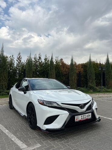 какие машины входят в комфорт яндекс такси в бишкеке: Toyota Camry: 2021 г., 3.5 л, Автомат, Бензин, Седан