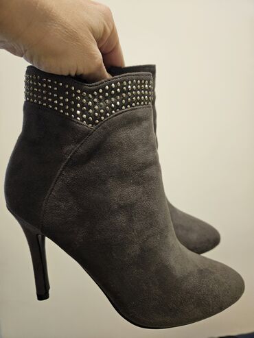 zenska obuca beograd: Ankle boots, 37