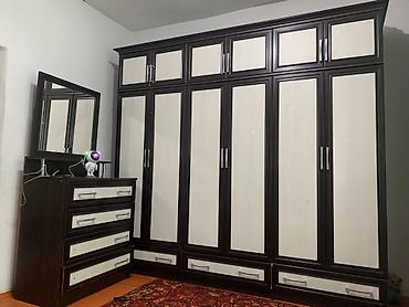 Продажа коттеджей и домов: Продаётся частный дом с мебелью на фото. Описание: Каракол, Салиева 35 — 3