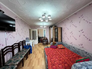 квартила: 1 комната, 36 м², Индивидуалка, 4 этаж, Косметический ремонт