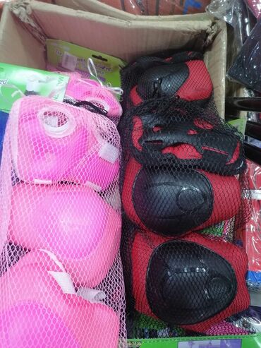 Roleri i rolšue: AKCIJA ROLERI, STITNICI, KACIGE Silikonski tockici Roze, plava, crvena — 5