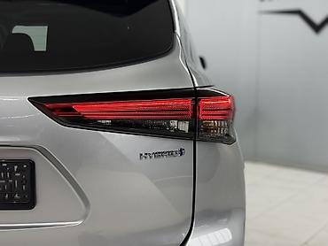 Toyota: Toyota Highlander: 2022 г., 2.5 л, Автомат, Гибрид — 13
