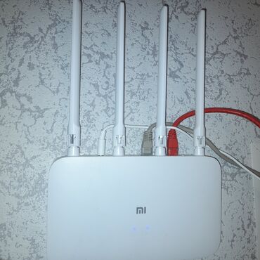 daşına bilən wifi: Xiaomi WiFi modemi 4 dene antena hec bir problemi yoxdu Korobkasiyla