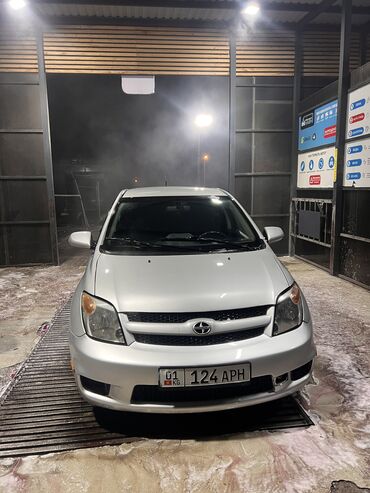 Toyota: Toyota ist: 2006 г., 1.5 л, Автомат, Бензин