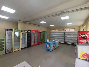o store: Продажа магазинов В жилом доме, 66 м², Косметический ремонт, Отдельный вход, 1 этаж — 1