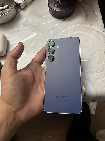 Мобильные телефоны и аксессуары: Samsung Galaxy S25 FE, 256 ГБ, цвет - Голубой — 5