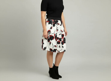 eleganckie spódnice midi: Women`s skirt, size 2XL