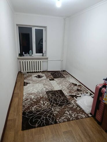 3 комнатная квартира в бишкеке купить: 3 комнаты, 60 м², Сталинка, 3 этаж, Старый ремонт
