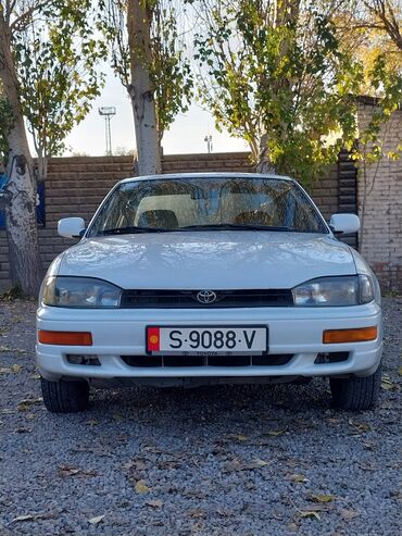 багажник на камри: Toyota Camry: 1993 г., 2.2 л, Механика, Бензин, Седан