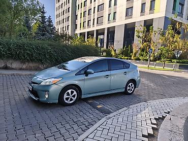 Toyota Prius: 2012 г., 1.8 л, Гибрид, Лифтбек
