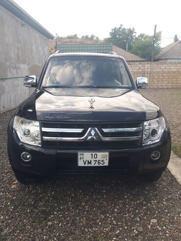 Mitsubishi: Mitsubishi Pajero (IV nəsil) SUV - Gövdə: 5 qapılı, qara rəng, tam — 12