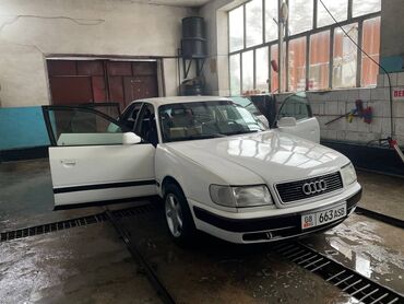 470 белый: Audi S4: 1992 г., 2 л, Механика, Бензин, Седан