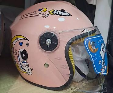 Ostali aksesoari za decu: Decije moto kacige kao prave. Predivna kaciga sa astronaut motivima — 2