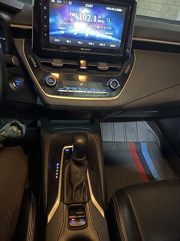 toyota corrolla: Toyota Corolla: 2019 г., 1.8 л, Автомат, Гибрид, Седан — 9