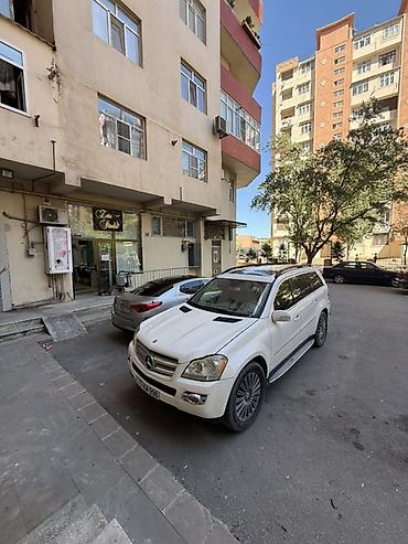 nefcilerde kiraye: ÇOOOX TƏCİLİ NEFCİLƏRDƏ KUPÇALI interturan mebel evinin yanında 18 kv — 9