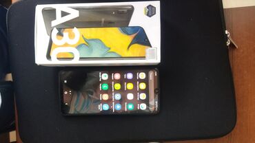 irşad samsung a32: Samsung Galaxy A30, rəng - Qara
