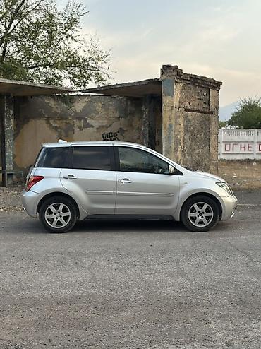 продажа аурис: Toyota Ist: 2002 г., 1.5 л, Автомат, Бензин, Хэтчбэк — 4
