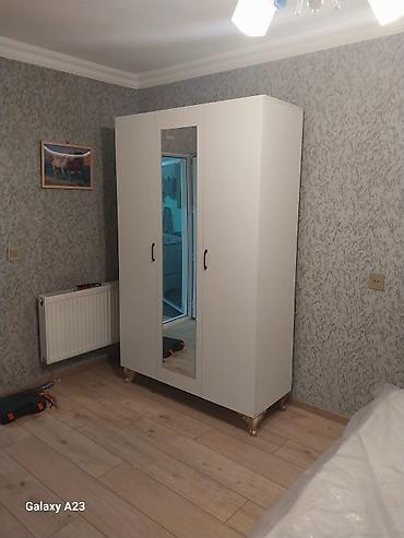 Yeni, 3 qapılı, Güzgülü, Ağ, Açılan, Düz dolab