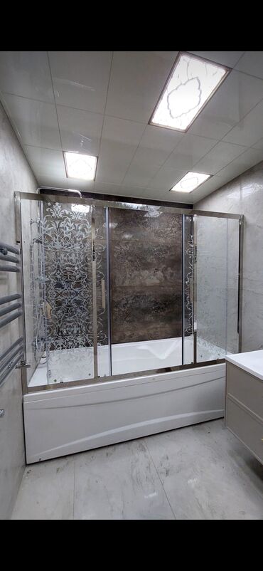 Duş kabinaları, arakəsmələr: Yeni Üstü açıq kabina, Künc üçün, Pulsuz çatdırılma — 19