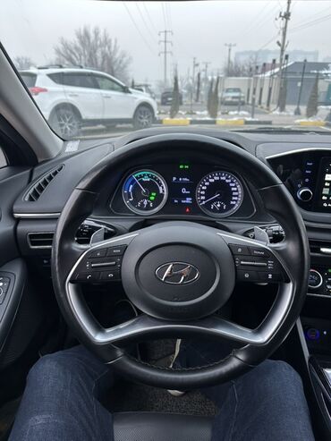 Hyundai: Hyundai Sonata: 2020 г., 2 л, Автомат, Гибрид, Седан — 10