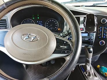 hyundai avant: Hyundai Porter II бортовой малотоннажный грузовик. Год 2020/12-й месяц — 5