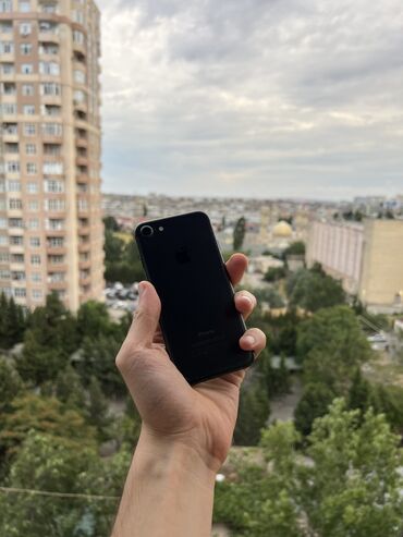 3g mifi modem azercell: IPhone 7, 32 GB, Qara, Barmaq izi
