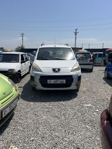 нисан паджеро: Peugeot Partner: 2012 г., 2 л, Автомат, Бензин, Фургон